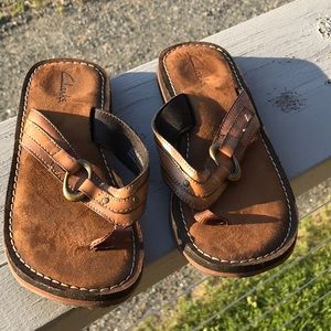 Clark’s flip flops